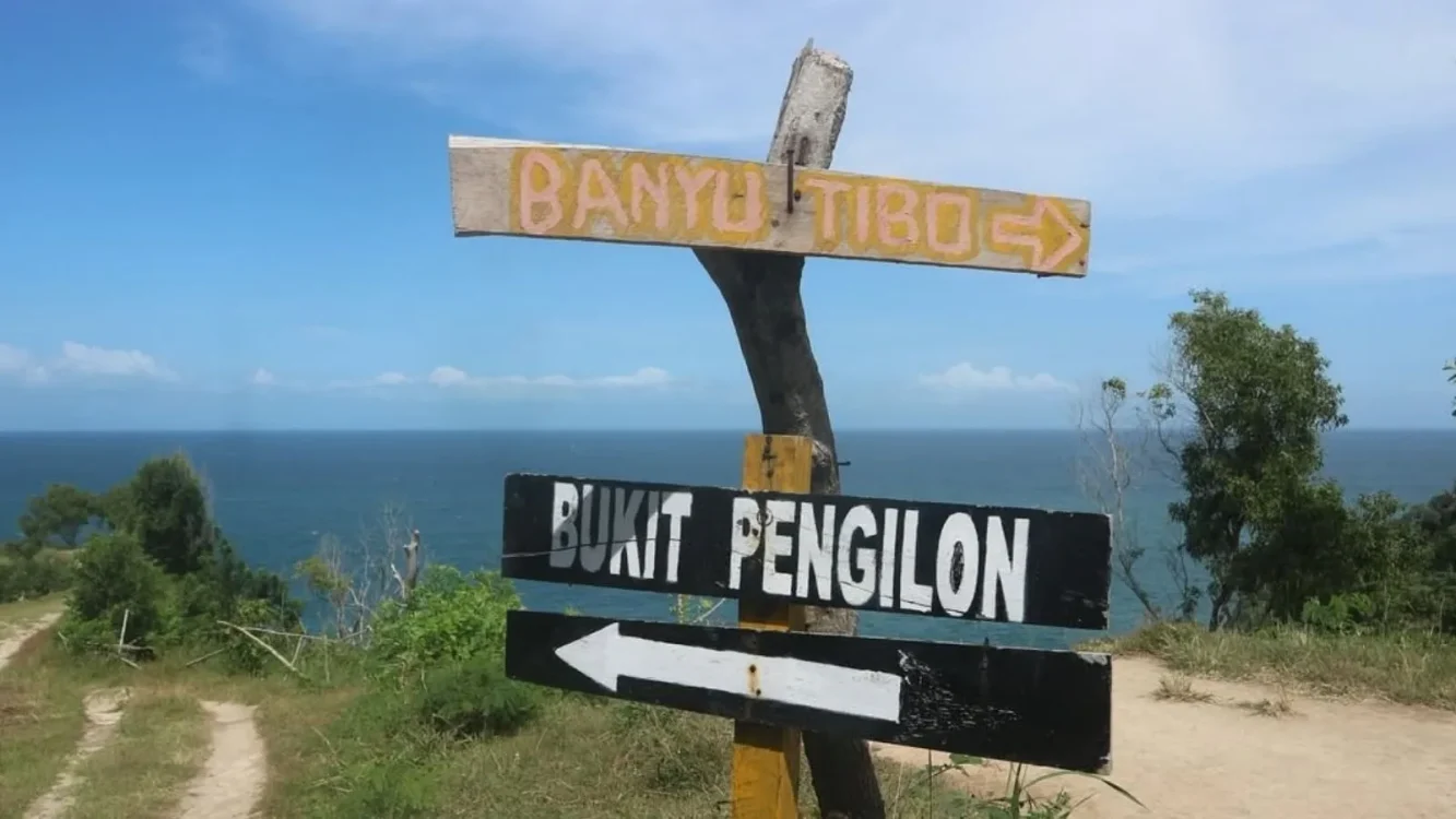 Keindahan Bukit Pengilon Gunung Kidul, Spot Foto Alam dengan Latar Laut Selatan