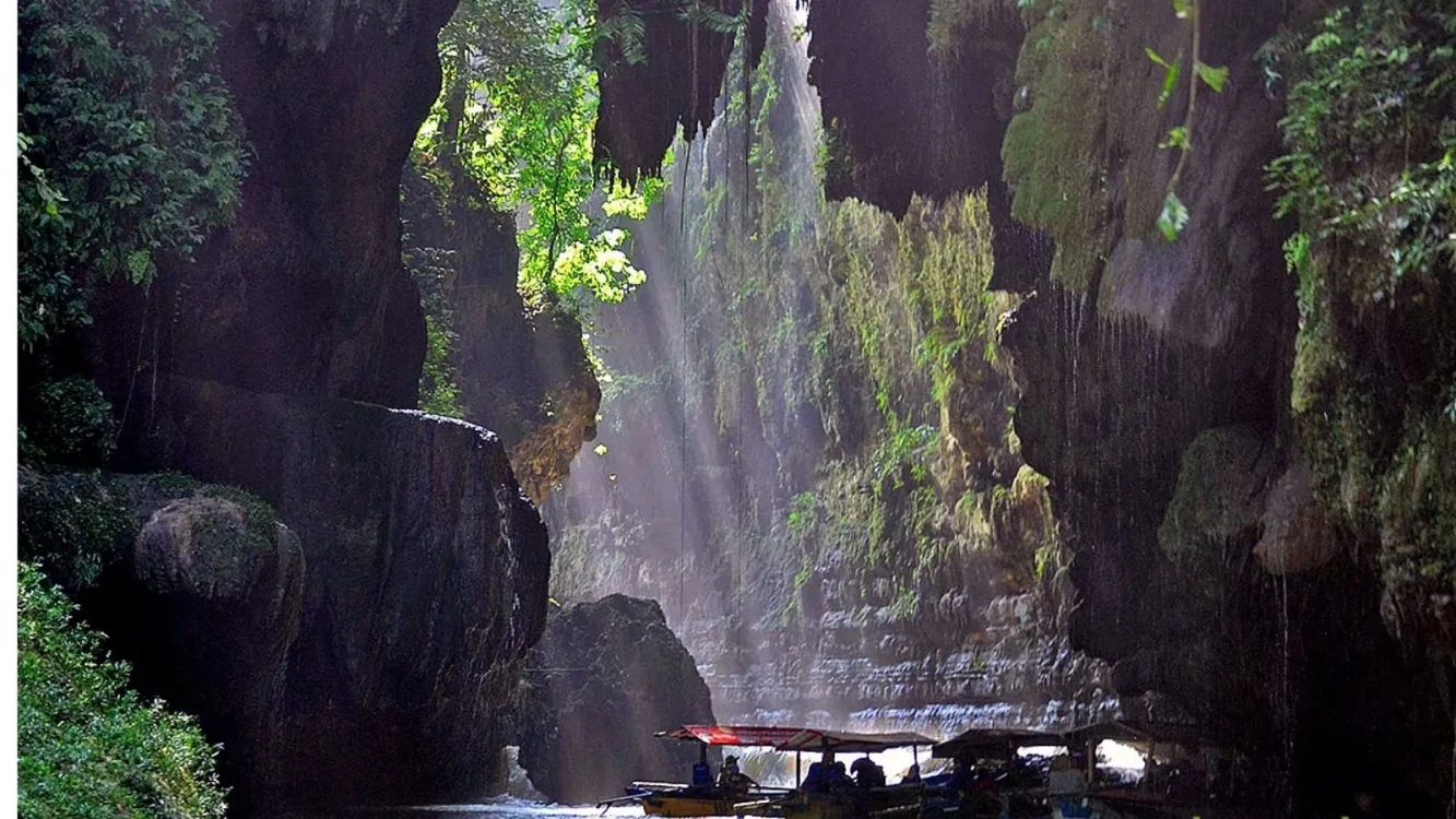 Liburan Seru di Green Canyon Pangandaran, Cocok untuk Pecinta Alam dan Wisata Adrenalin