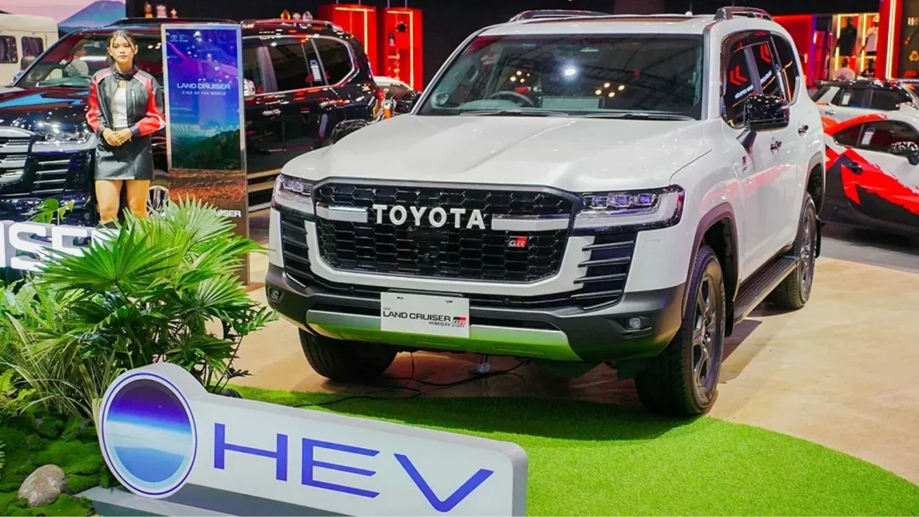 Toyota Boyong Land Cruiser 300 Hybrid ke GIIAS 2026