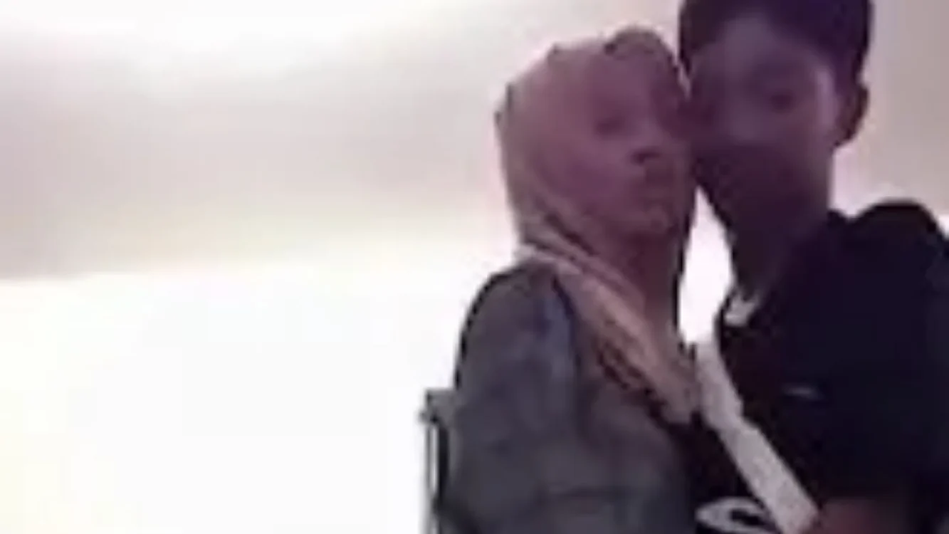 Video Skena Coolmax Ori Baju Hitam Viral Di TikTok, Adegan Polos Cewek Berhijab Ini Bikin Otak Traveling