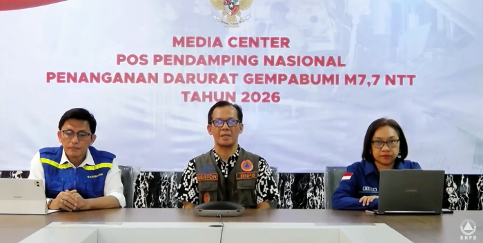 : BNPB, BMKG, dan Kementerian Kesehatan memberikan keterangan pers penanganan darurat gempa bumi M7.7 NTT. (Foto: BNPB)