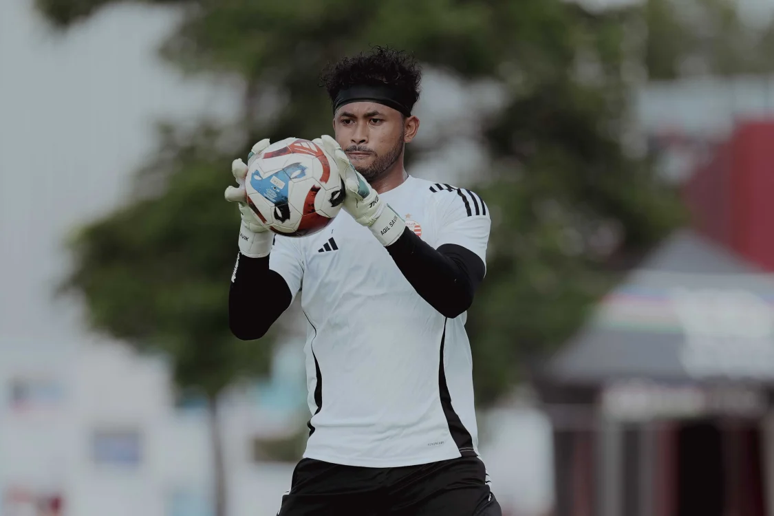 AQIL SAVIK DAPATKAN BEKAL PENTING DI TRAINING CAMP