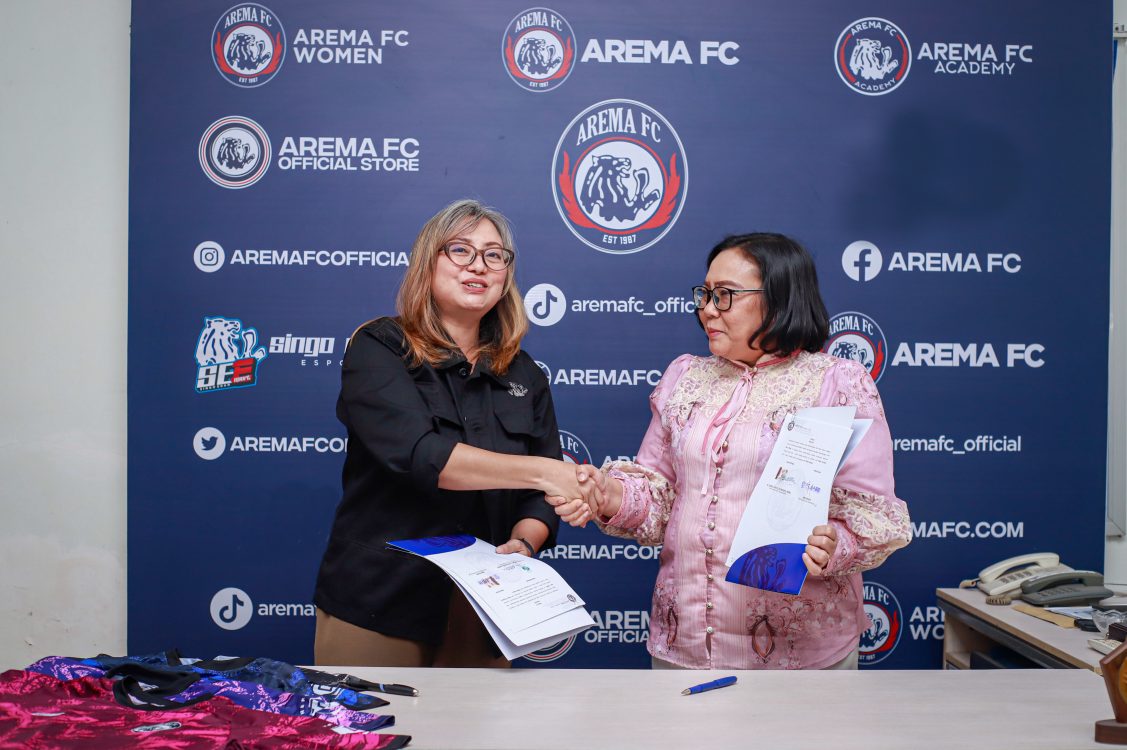 AREMA FC DAN RS HERMINA TANGKUBANPRAHU RESMI PERPANJANG KERJA SAMA MEDIS, LOGO TERPASANG DI JERSEY TRAINING