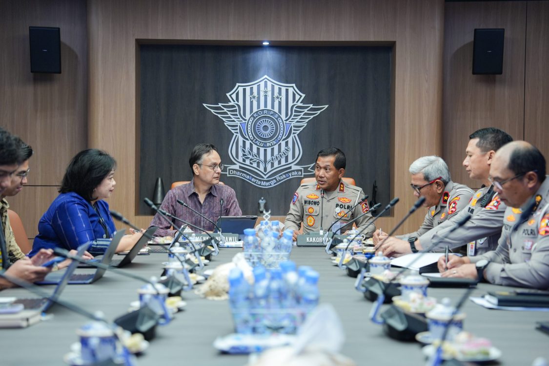 Audiensi dengan Kemenko Infrawil, Kakorlantas Tegaskan Komitmen Dukung Kebijakan Zero Over Dimension dan Overload