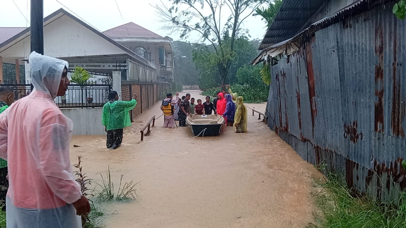 Banjir Rendam Tiga Kecamatan di Kota Padang