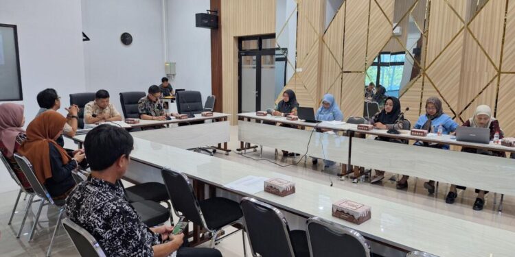 : Rapat evaluasi kinerja Semester I Badan Keuangan dan Aset Daerah Provinsi Gorontalo. (foto PPID)