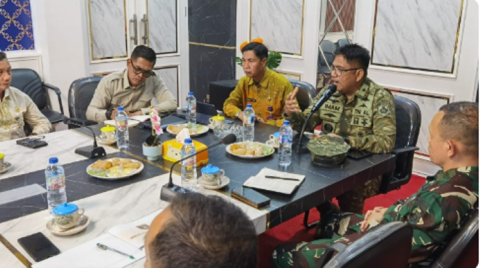 : rapat koordinasi bersama organisasi perangkat daerah (OPD) dan instansi terkait di Aula Kantor PUPR Kepulauan Meranti, Kamis (27/8/2026).