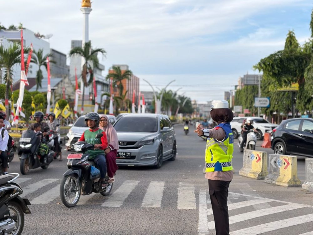 Cegah Kemacetan dan Kecelakaan, Satlantas Bireuen Intensifkan Pengaturan Lalu Lintas Pagi