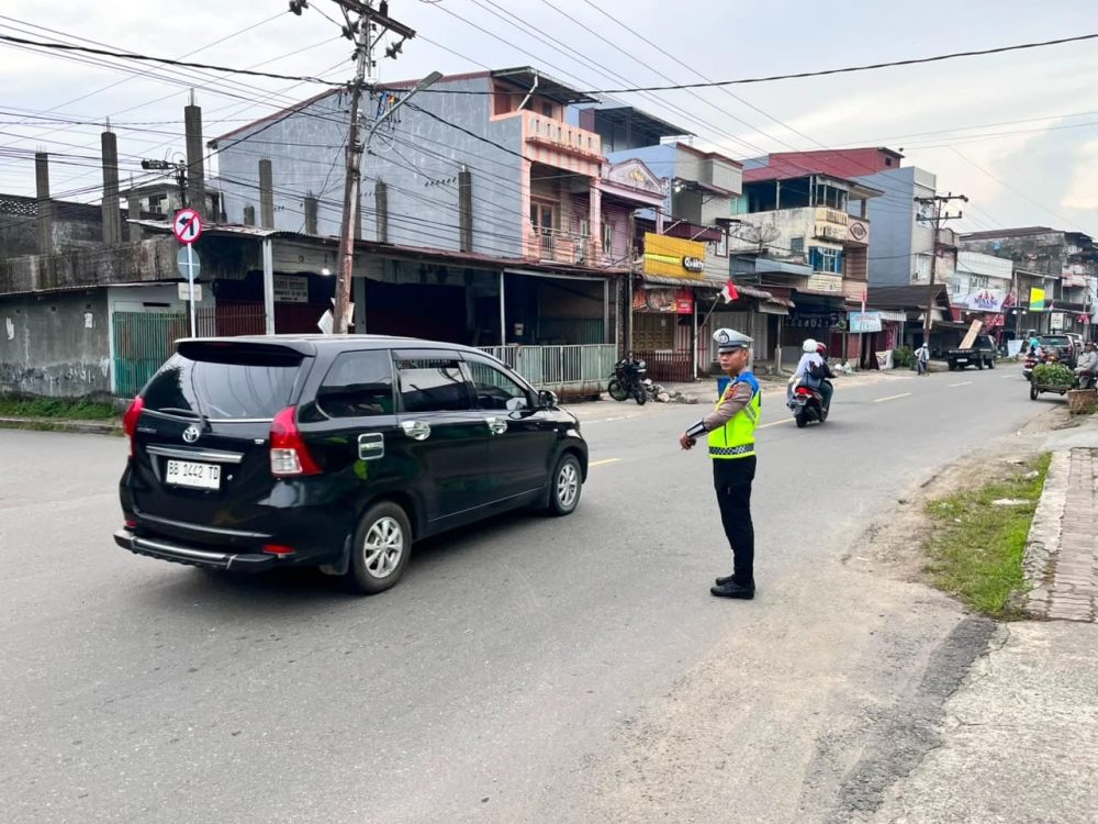 Cegah Kemacetan, Satlantas Nias Siaga di Sejumlah Titik
