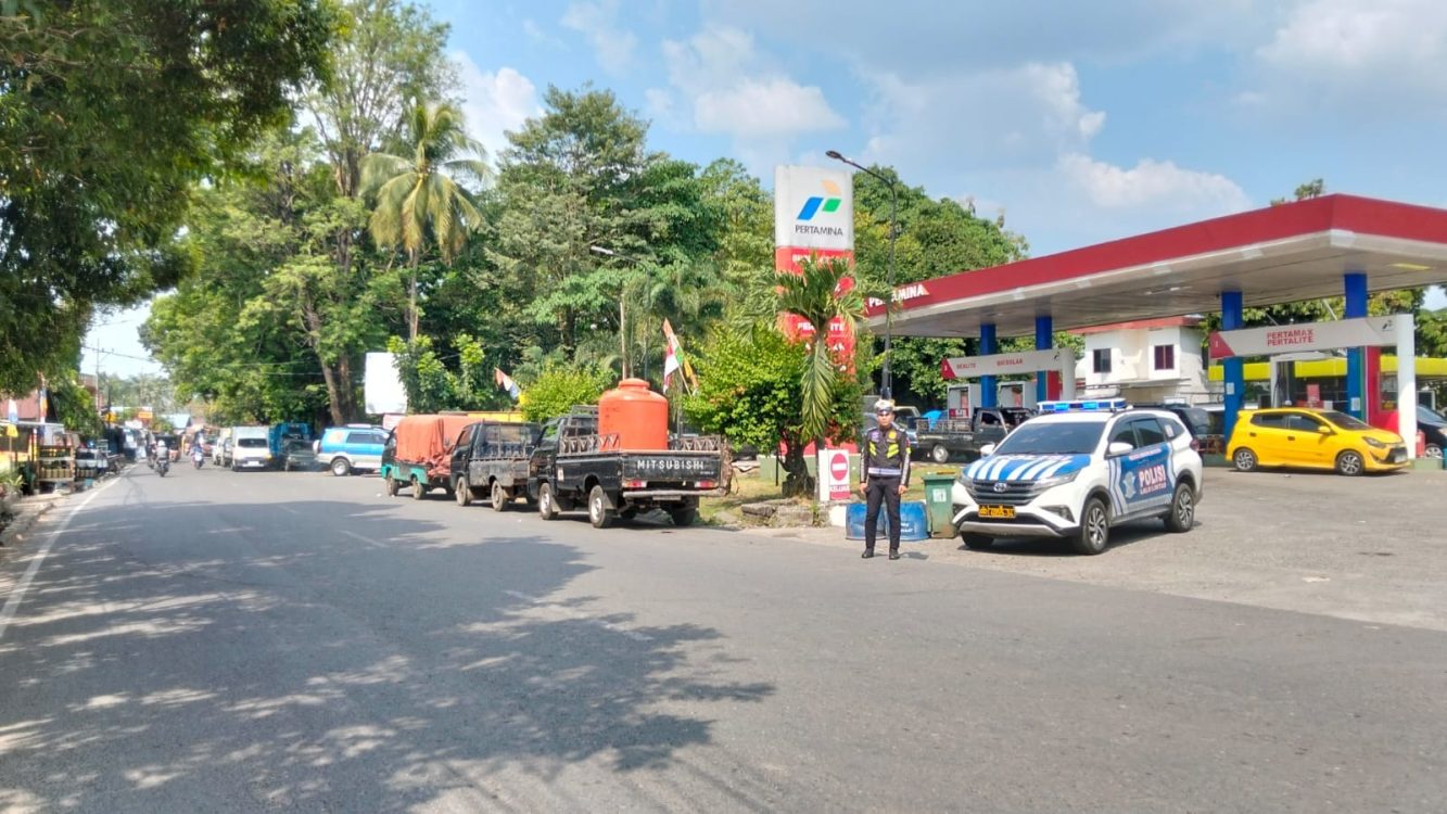 Cegah Kepadatan Antrean BBM Meluber ke Jalan, Satlantas Lahat Perketat Pengaturan di SPBU