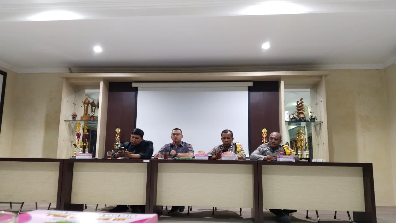 : Sinergi antarunsur kebencanaan dan aparat keamanan menjadi kunci utama dalam menjaga kondusifitas serta mengantisipasi potensi ancaman di musim kemarau. Satgas DESTANA Condongcatur memperketat kesiapsiagaan wilayah menjelang HUT ke-81 RI, Rabu (12/8/2026).