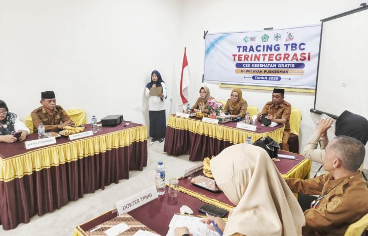 : Tracing TBC Terintegrasi Cek Kesehatan Gratis di Desa Molombulahe Kabupaten Boalemo. (foto Ana)