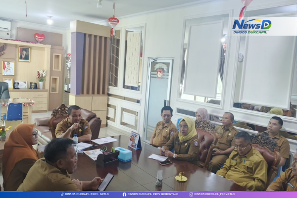 : Rapat evaluasi sekaligus pemantapan program kerja dan persiapan rangkaian kegiatan HUT ke-81 Kemerdekaan Indonesia. (foto Owan)