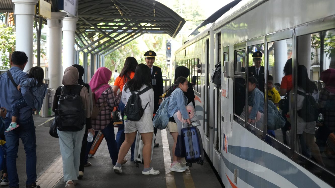 : Memeriahkan Hari Ulang Tahun (HUT) ke-81 Kemerdekaan Republik Indonesia, PT Kereta Api Indonesia (Persero) Daerah Operasi (Daop) 8 Surabaya menghadirkan Promo Spesial 17-8-2026. (Mc.Jatim)