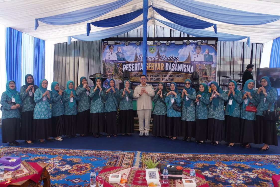 : Gebyar Dasawisma, Wako Hendri Arnis Ajak Kader Mulai Manfaatkan Papago. (foto: MC Padang Panjang)