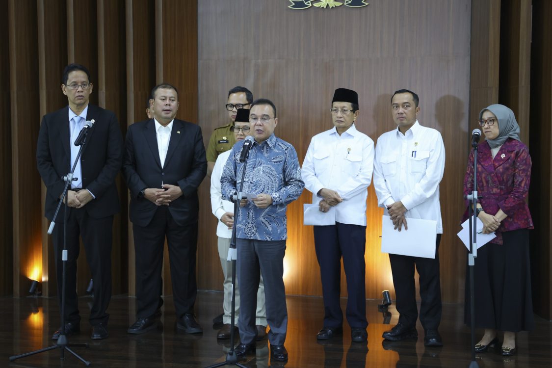 : DPR dan pemerintah menyepakati arah baru penataan status kepegawaian guru PPPK. Guru PPPK paruh waktu akan mendapat kesempatan menjadi PPPK penuh waktu pada 2027, sementara guru PPPK juga direncanakan dapat mengikuti seleksi PNS yang pendaftarannya dibuka pada awal 2027. (Foto: dpr.go.id/Mares/Alma)