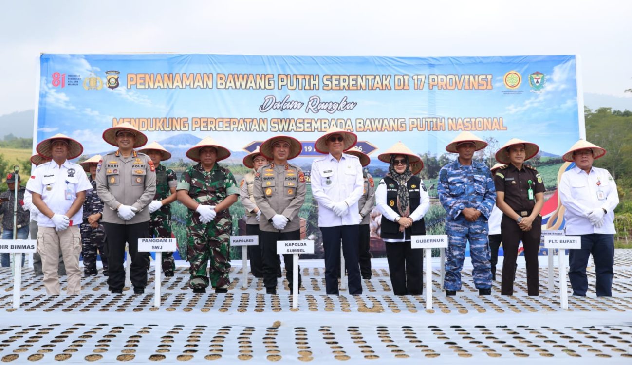 Dukung Swasembada Bawang Putih Nasional, Polda Sumsel Targetkan Panen 810 Ton