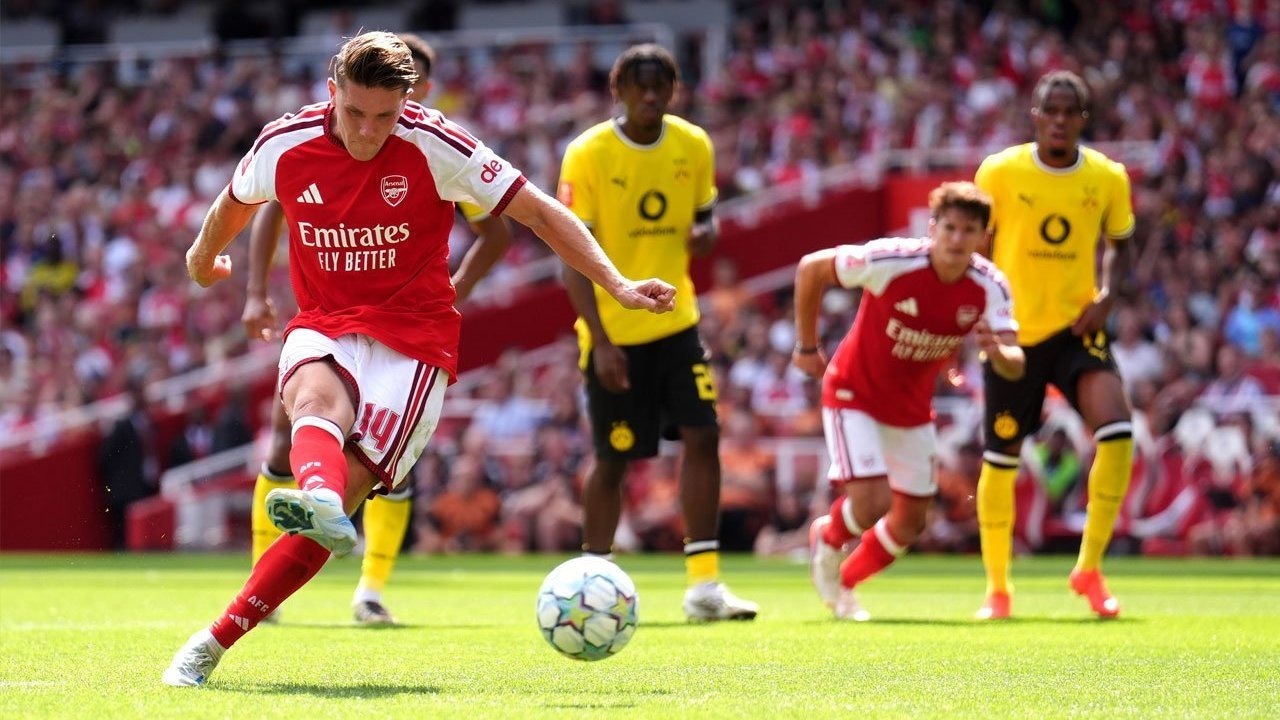 Emirates Cup, Arsenal Tumbang Ditangan Borussia Dortmund 2-3