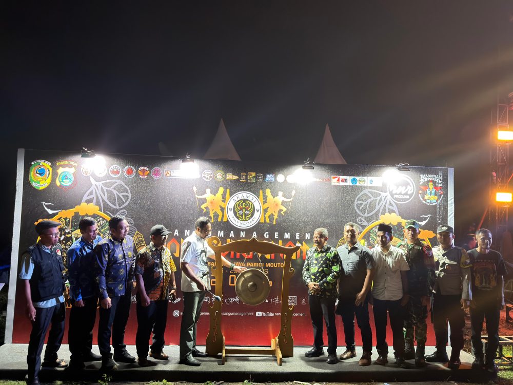 : Keindahan alam Parigi Moutong kian gencar dipromosikan ke panggung luas. Perhelatan Festival Air Terjun Mambuku dihadirkan untuk membangkitkan ekonomi warga, Jumat (28/8/2026).