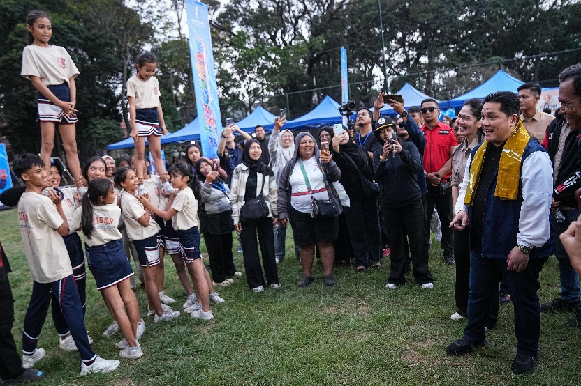 : Menteri Pemuda dan Olahraga Erick Thohir mengapresiasi Festival Mbois 11 di Malang yang memadukan olahraga dan hiburan. Menurutnya, olahraga tidak hanya berkaitan dengan prestasi, tetapi juga menjadi investasi kesehatan sekaligus mampu menggerakkan roda perekonomian masyarakat. (Foto: Humas Kemenpora)