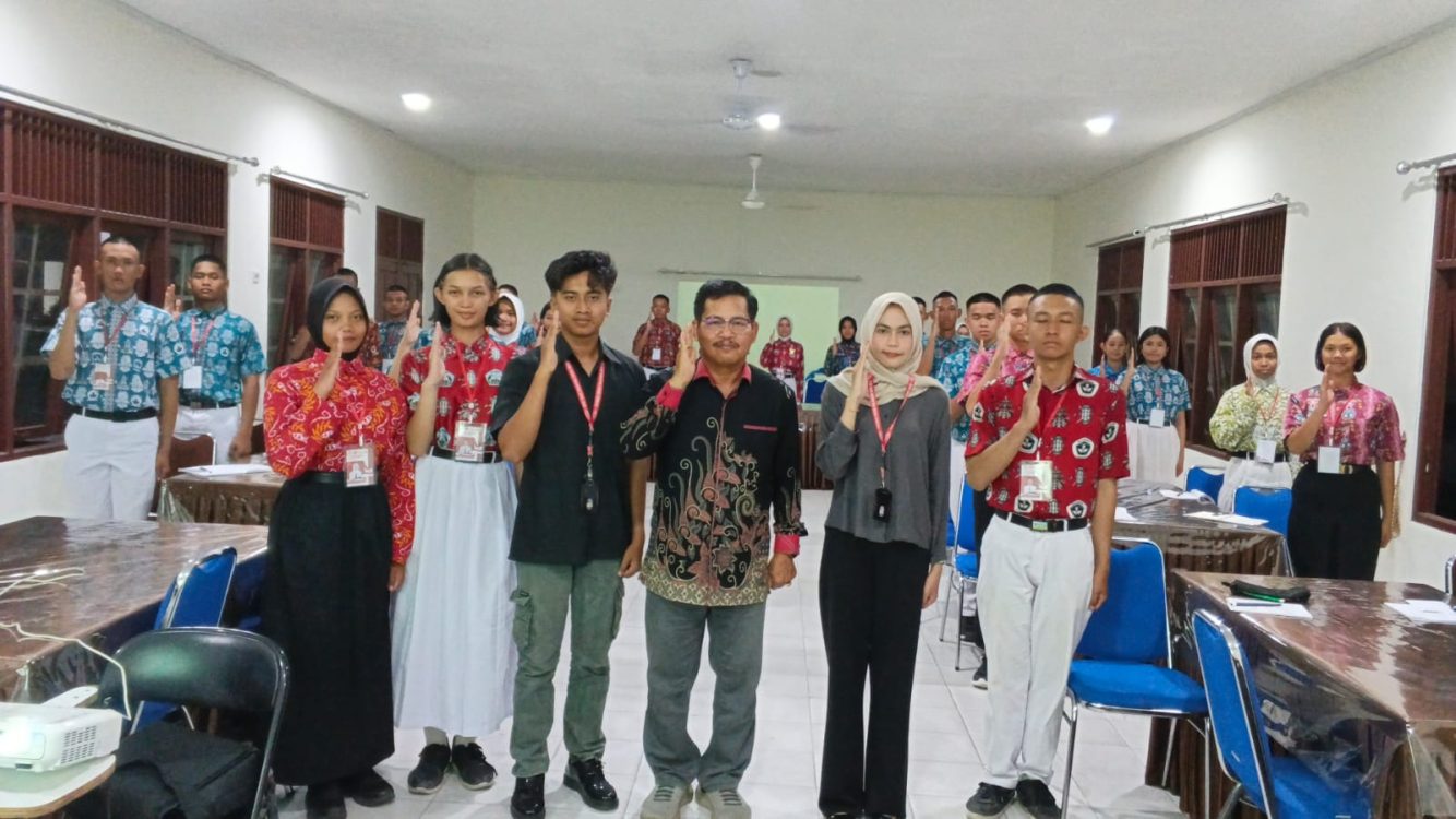 : Gandeng FBN, Badan Kesbangpol Palangka RayatTanamkan semangat bela negara ke Calon Paskibraka. - Foto: Mc.Palangka Raya