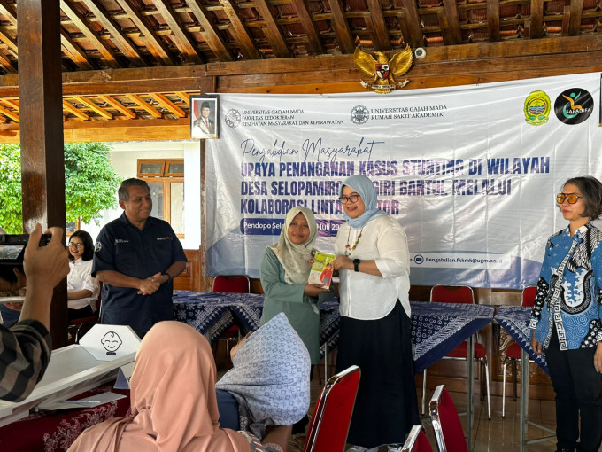 Gandeng Kader Posyandu, UGM Beri Penyuluhan Pencegahan Stunting di Desa Selopamioro