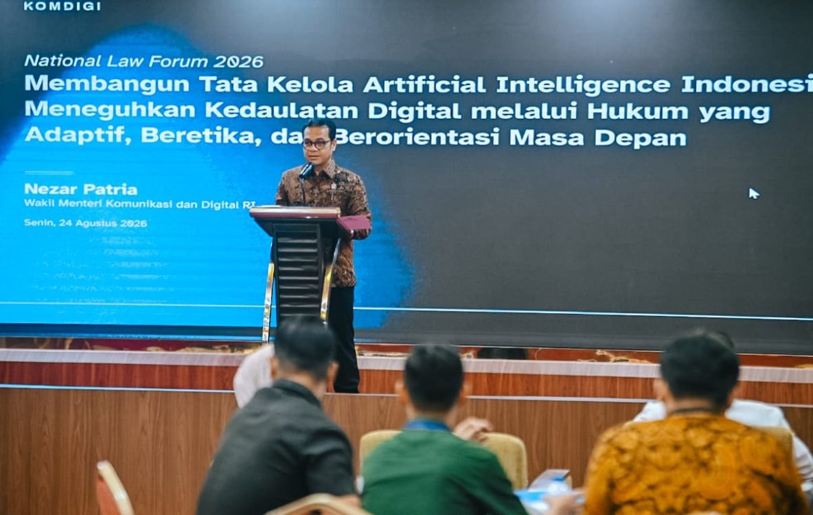 : Wakil Menteri Komunikasi dan Digital, Nezar Patria saat Memberikan Opening Speech National Law Forum di Hotel Kutaraja, Cikini, Jakarta Pusat, Senin (24/8/2026). (Foto : Humas Kemkomdigi)