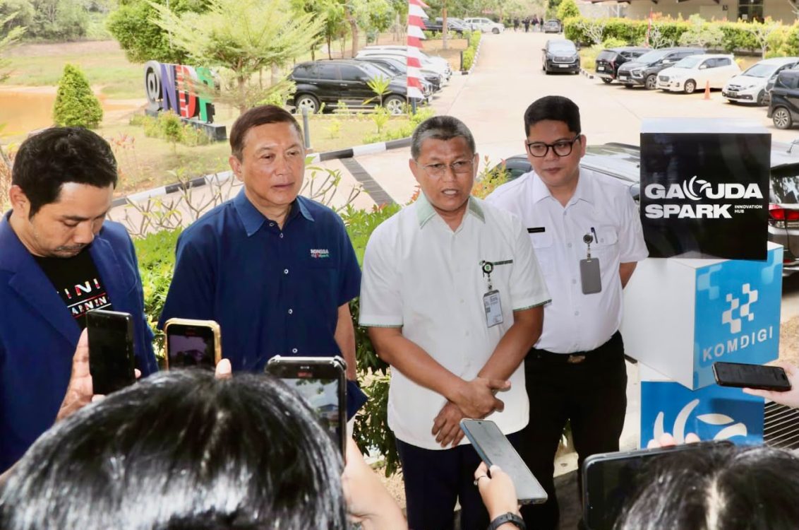 : Sekda Batam, Firmansyah, memberi keterangan kepada pers usai peluncuran GSIH di Nongsa Digital Park, Rabu (26/8/2026). HUMAS DISKOMINFO BATAM / ADE RAHMATULLAH