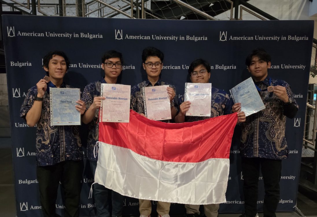Harumkan Nama Indonesia, Mahasiswa UGM Bawa Pulang Medali Perunggu dari Ajang IMC Bulgaria