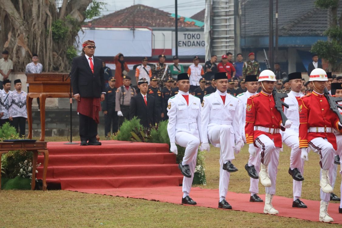 : Pemerintah Kabupaten Temanggung melaksanakan Upacara Peringatan Hari Ulang Tahun (HUT) ke-81 Republik Indonesia, di Alun-Alun Temanggung, Senin (17/8/2026)/ MC Temanggung.