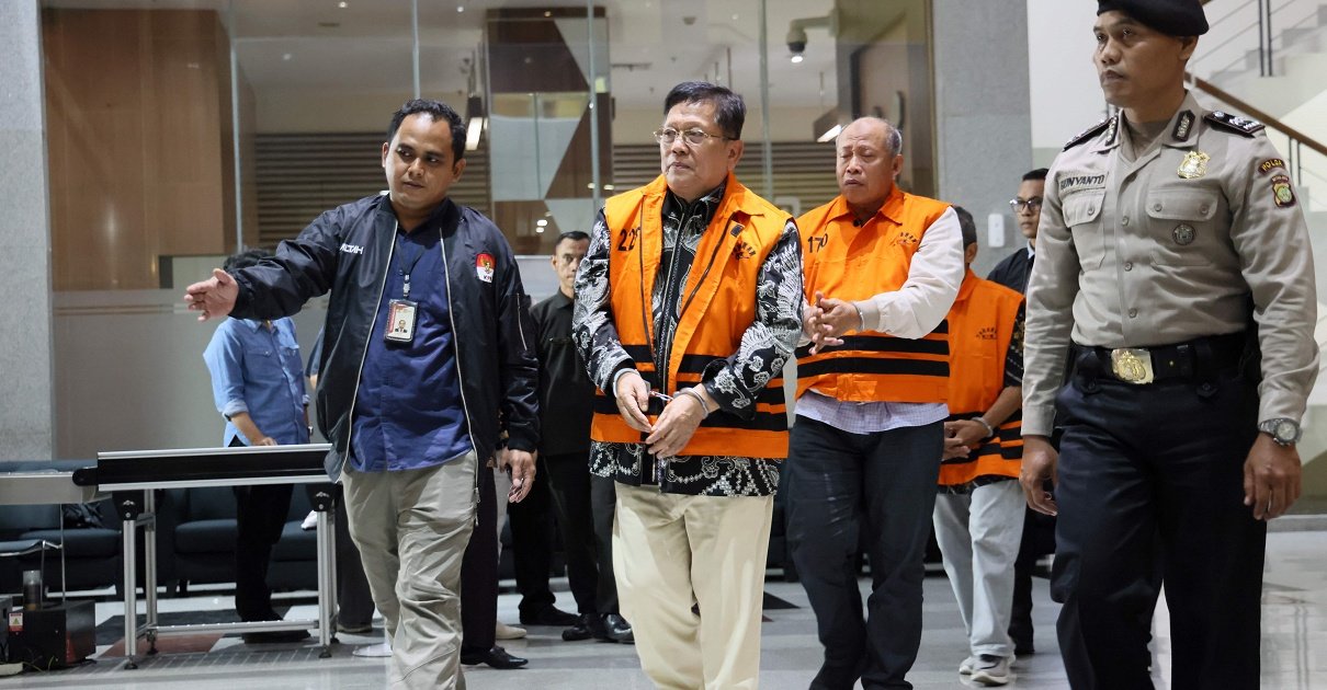 KPK Menahan Empat Tersangka Kasus Korupsi Asuransi PT Pelni