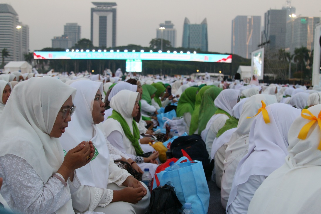 Ribuan Warga Hadiri Zikir dan Doa Kebangsaan di Monas Sambut HUT Ke-81 RI