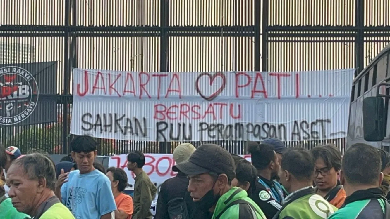 Demo 27 Agustus 2026 di Jakarta, Ini Tuntutan Warga Pati di Depan Gedung DPR