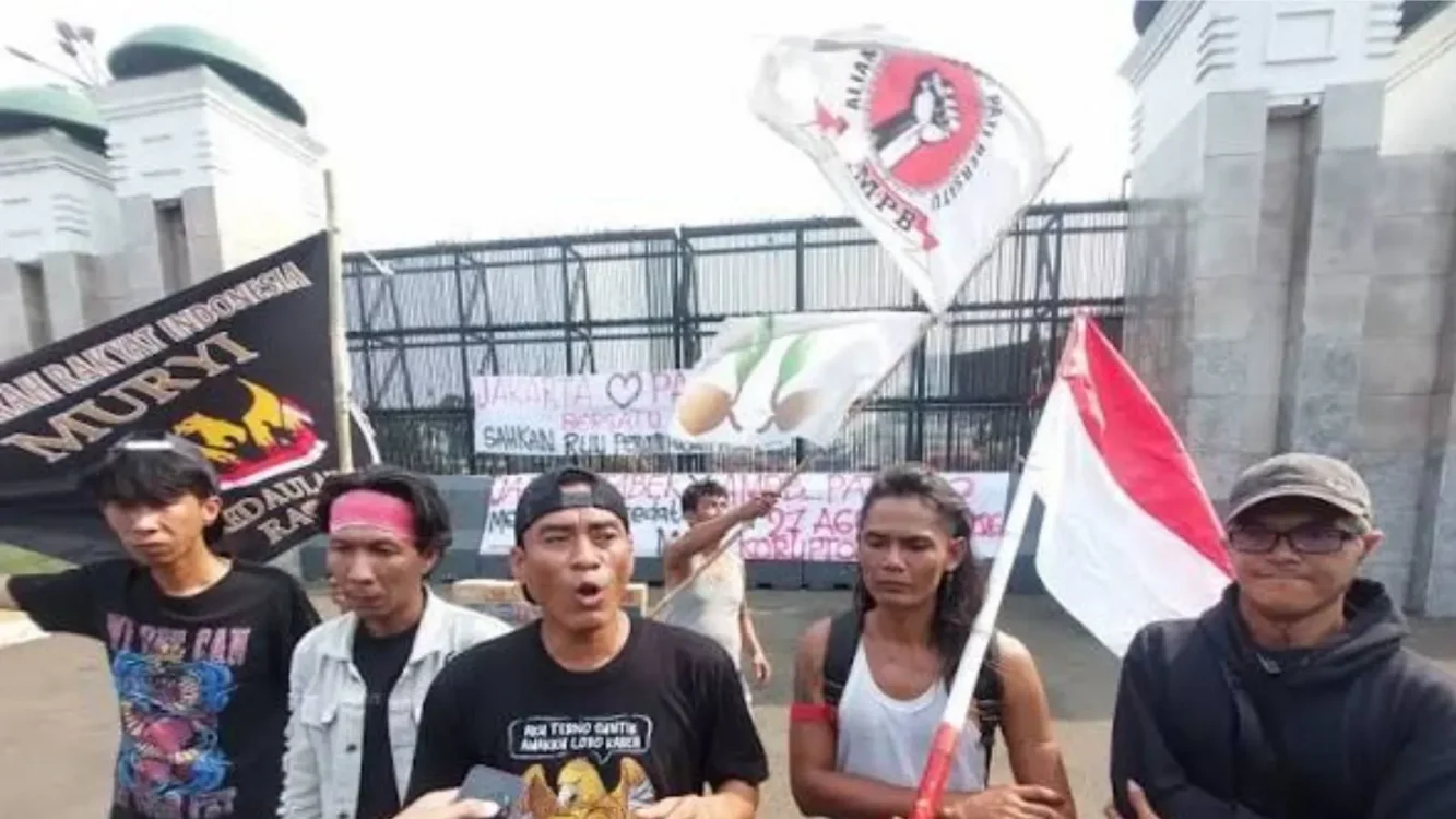 Warga Pati Bawa Dua Tuntutan ke DPR