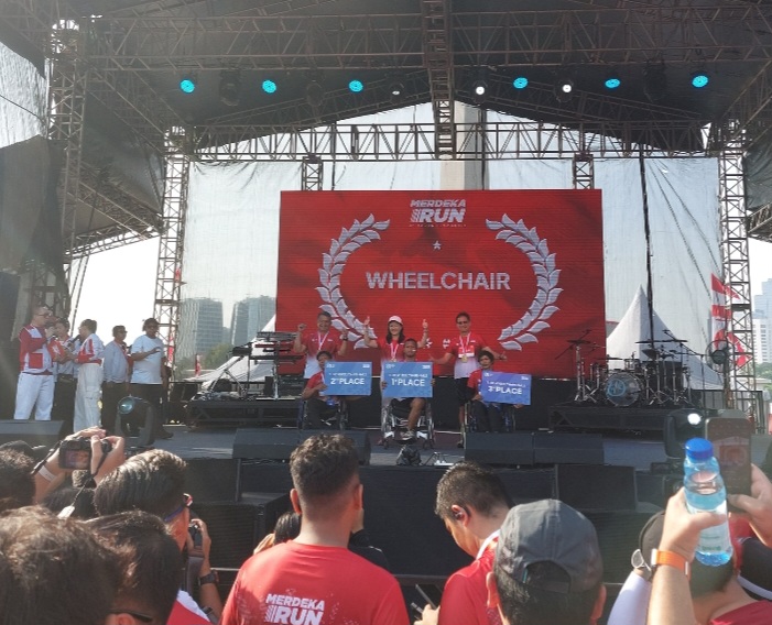 : Merdeka Run 2026 menghadirkan persaingan dari kategori umum, master, wheelchair, hingga family. Berikut daftar lengkap para pelari yang berhasil meraih podium dalam ajang yang digelar di Jakarta./Foto Wandi InfoPublik