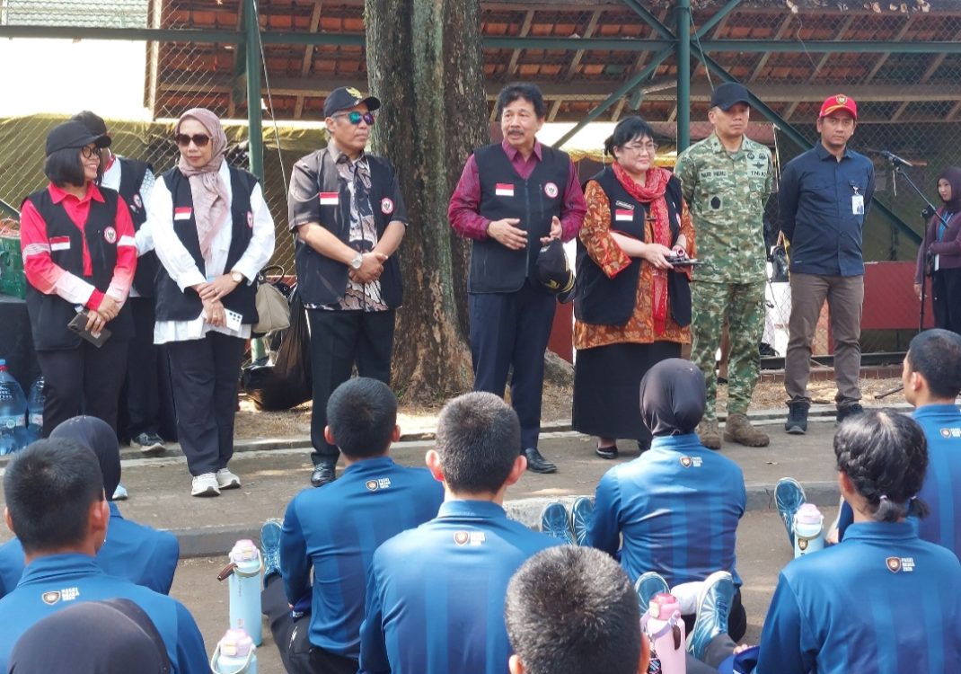 : Kepala BPIP Yudian Wahyudi meminta generasi muda yang bercita-cita menjadi Paskibraka mempersiapkan diri sejak dini melalui kedisiplinan, kesehatan, kerja keras, serta penguatan pemahaman Pancasila. Sementara itu, BPIP memastikan penempatan anggota Paskibraka HUT ke-81 Kemerdekaan RI 2026 masih dalam proses seleksi melalui latihan gabungan. (Foto: Wandi/InfoPublik)