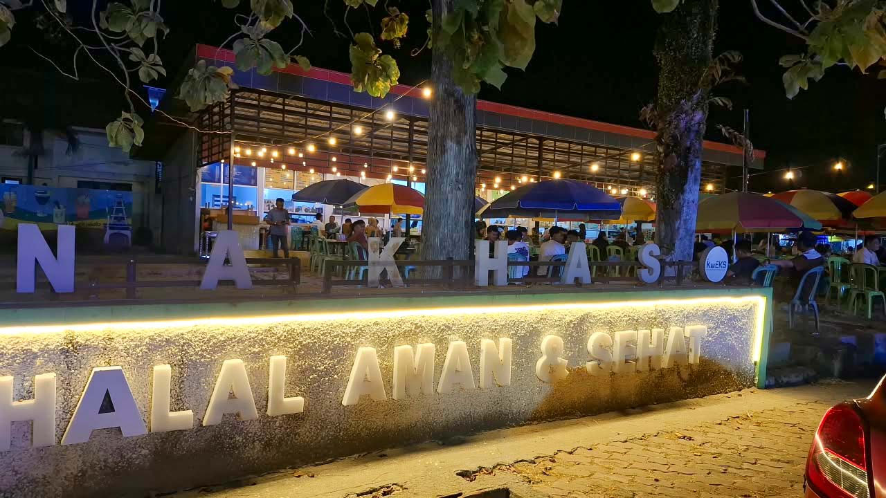 : Kawasan Taman Budaya Limboto yang memeprtahankan kebersihan, ketertiban serta kenyamanan agar tetap dalam kondisi terbaik. (foto Anna)