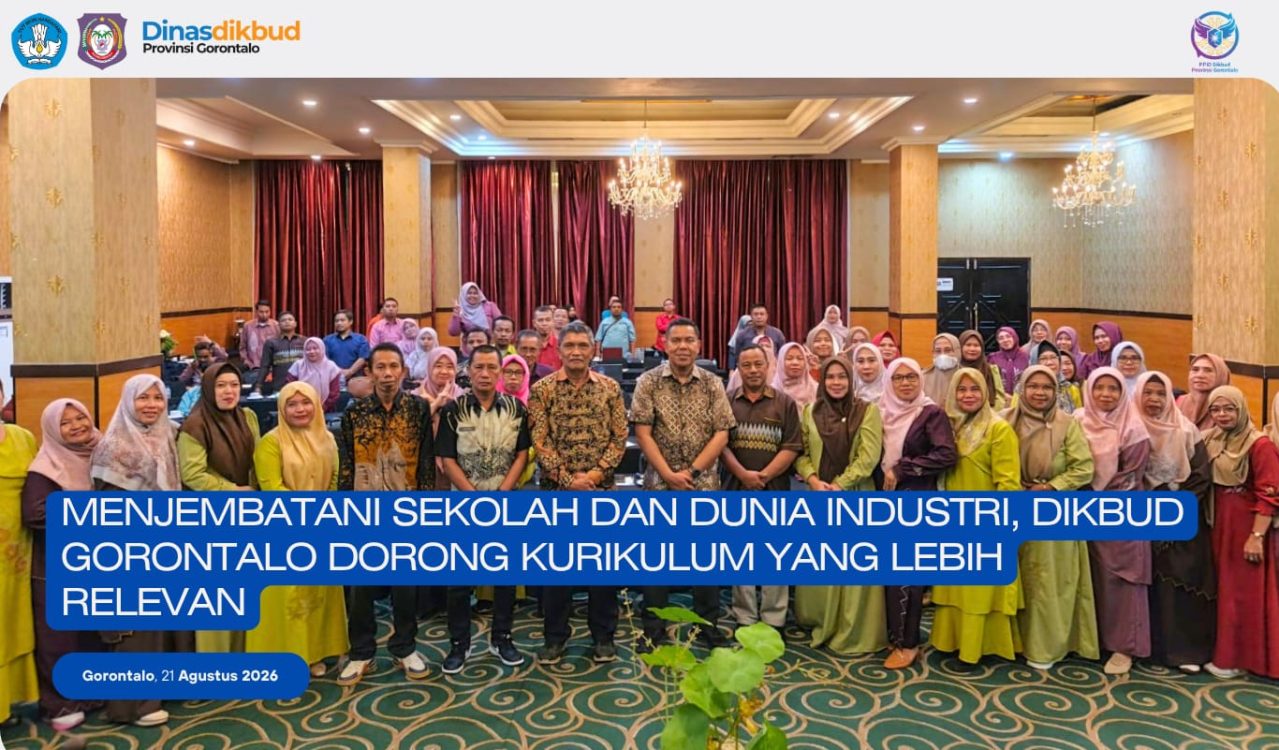 : Workshop Penyusunan Kurikulum Satuan Pendidikan (KSP) dan Sinkronisasi Kurikulum dengan Dunia Usaha/Dunia Industri (DUDI) yang digelar SMK Negeri 1 Limboto bekerja sama dengan PT Sumber Alfaria Trijaya Tbk (Alfamart). (foto PPID)
