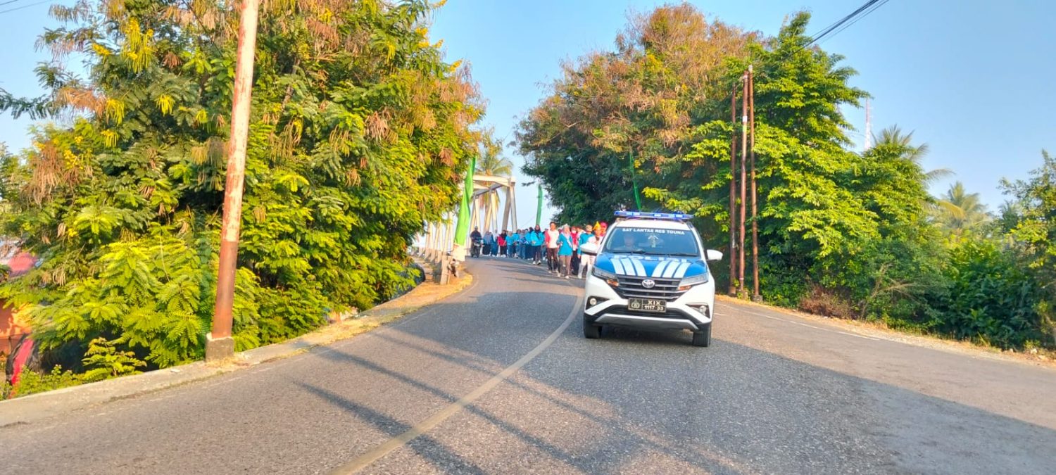 Kawal HUT SMP di Ampana Kota, Satlantas Pastikan Peserta Aman dan Lalu Lintas Lancar