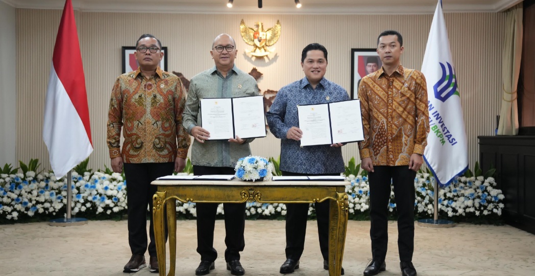: Kemenpora dan Kementerian Investasi dan Hilirisasi/BKPM menandatangani MoU untuk mempercepat perizinan berusaha dan mendorong investasi sektor keolahragaan. Menpora Erick Thohir menilai olahraga harus mulai dipandang sebagai sektor industri yang mampu menciptakan pendapatan bagi negara. (Foto: Humas Kemenpora)