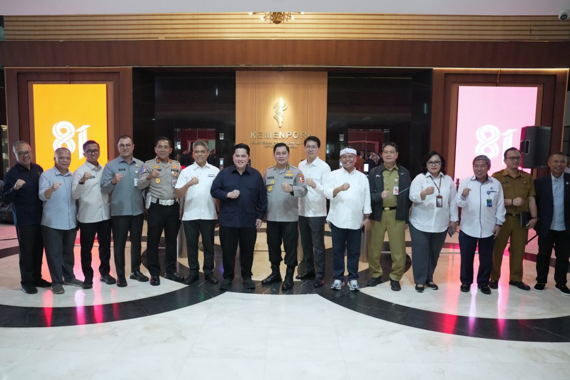 : Menteri Pemuda dan Olahraga (Menpora) Erick Thohir mengatakan Presiden RI Prabowo Subianto memberikan dukungan penuh terhadap penyelenggaraan FIFA ASEAN Cup 2026 yang akan digelar di Indonesia. Dukungan tersebut disampaikan dalam rapat lintas kementerian dan lembaga untuk membahas kesiapan penyelenggaraan ajang sepak bola tersebut di Media Center Kemenpora, Jakarta, Senin (10/8/2026)./Foto Humas Kemenpora