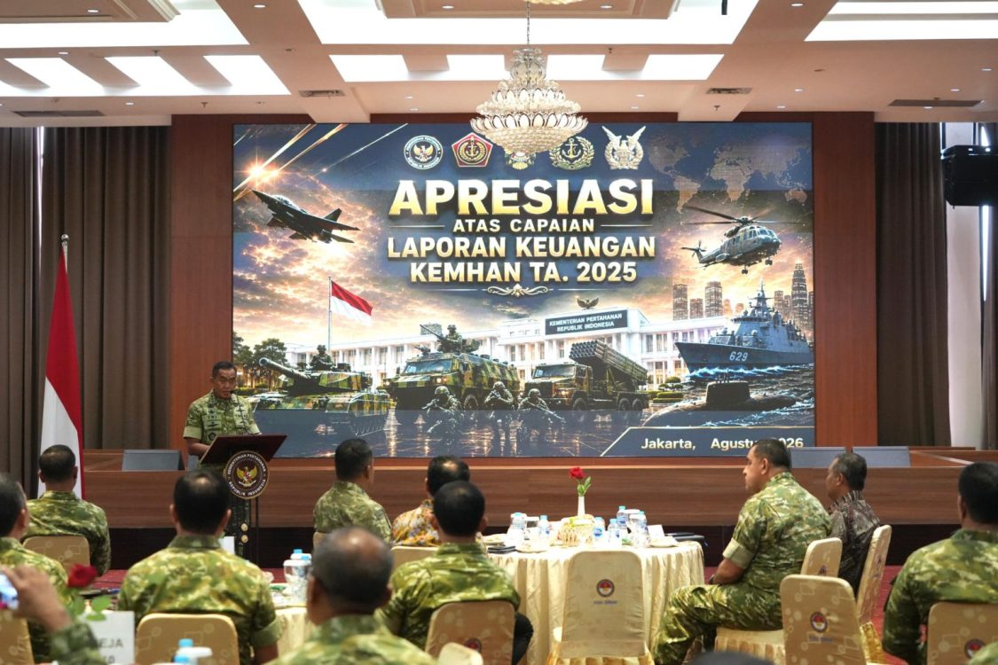 Kemhan Gelar Acara Penyerahan Piagam Penghargaan Penyusunan Laporan Keuangan Kemhan Tahun 2025