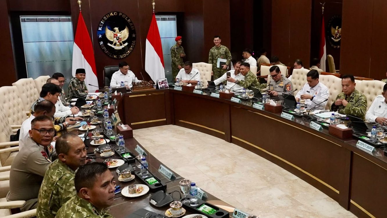 Kepala BNPB Hadiri Rakor Penanganan Karhutla, Pemerintah Perkuat Operasi Darat Hadapi Puncak Risiko Agustus–September