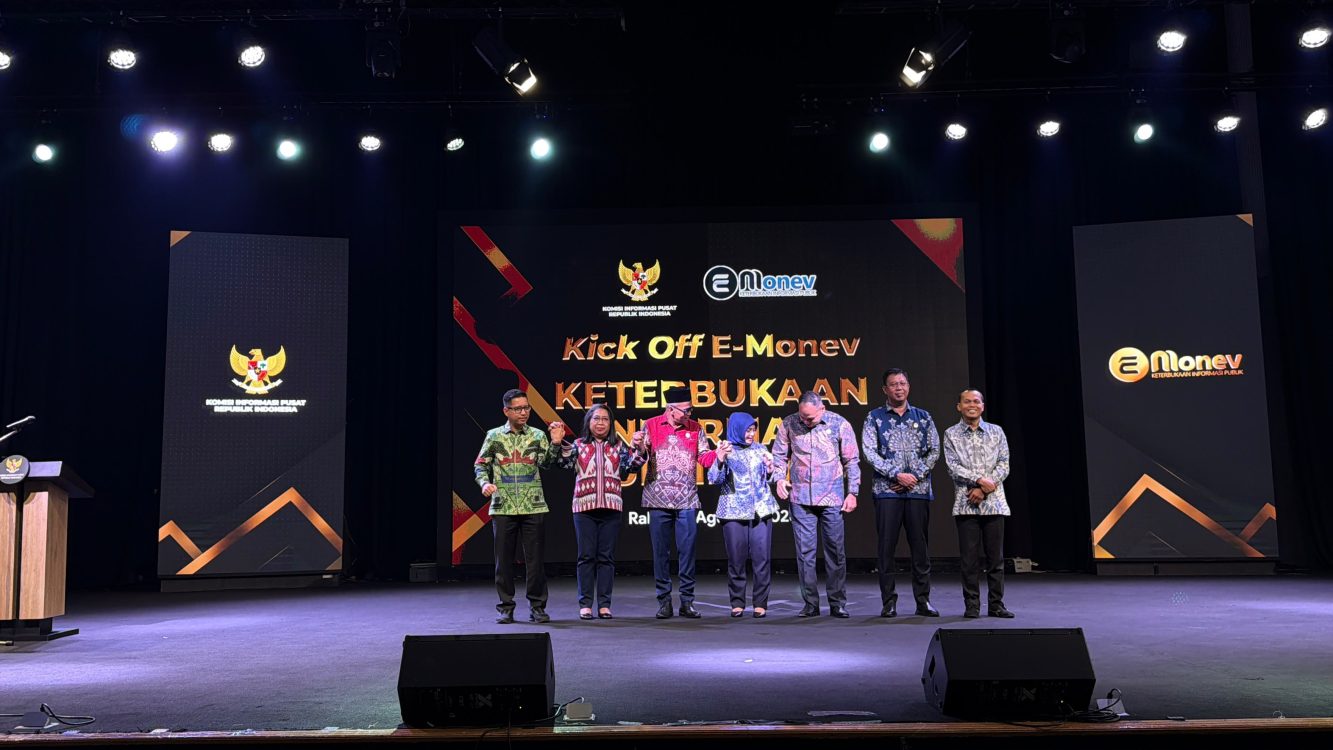 : Komisi Informasi Pusat Republik Indonesia (KIP RI) mengoptimalkan pengawalan aktualisasi Keterbukaan Informasi Publik melalui Monitoring dan Evaluasi Keterbukaan Informasi Publik (Monev KIP) Tahun 2026. Mengawali tahapan pelaksanaan Monev KIP Tahun 2026, KIP RI menggelar Kick Off dan Sosialisasi Monev KIP kepada Badan Publik secara hybrid di Auditorium Abdul Rahman Saleh RRI Jakarta, Rabu (26/8/2026). (Foto: Humas KIP)