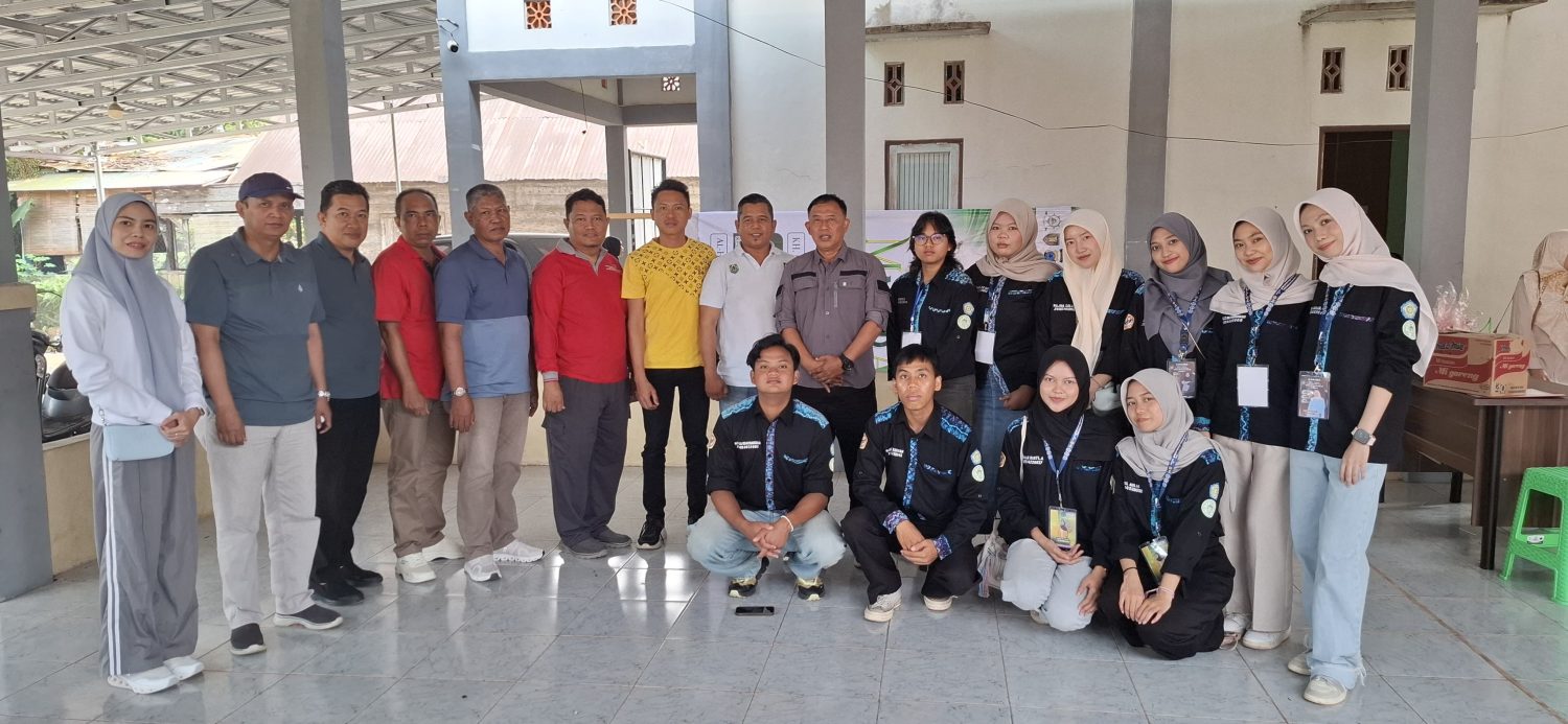: kunjungan dinas ke lokasi praktik mahasiswa Universitas Lambung Mangkurat (ULM) di Desa Banyu Hirang dan Desa Rukam Hilir Kecamatan Amuntai Selatan, Jumat (21/8/2026).