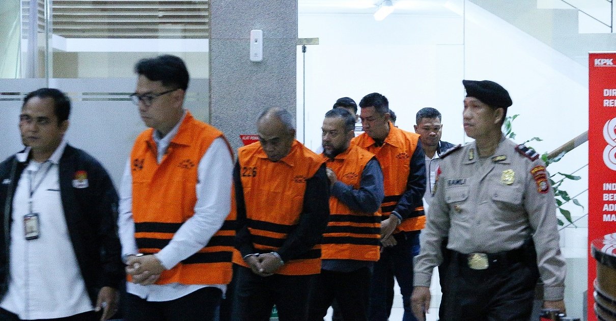 : Komisi Pemberantasan Korupsi (KPK) menahan empat tersangka dalam perkara dugaan korupsi pengadaan iklan di lingkungan PT Bank Pembangunan Daerah Jawa Barat dan Banten (Bank BJB) Tahun Anggaran 2021–2023. (Foto: Dok KPK)
