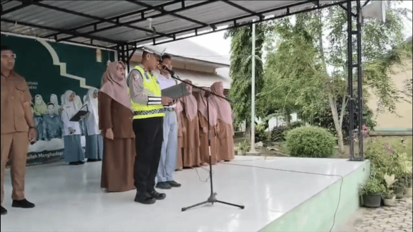 Lewat Polantas KARIB, Satlantas Aceh Utara Edukasi Keselamatan Berlalu Lintas ke Pelajar SMA