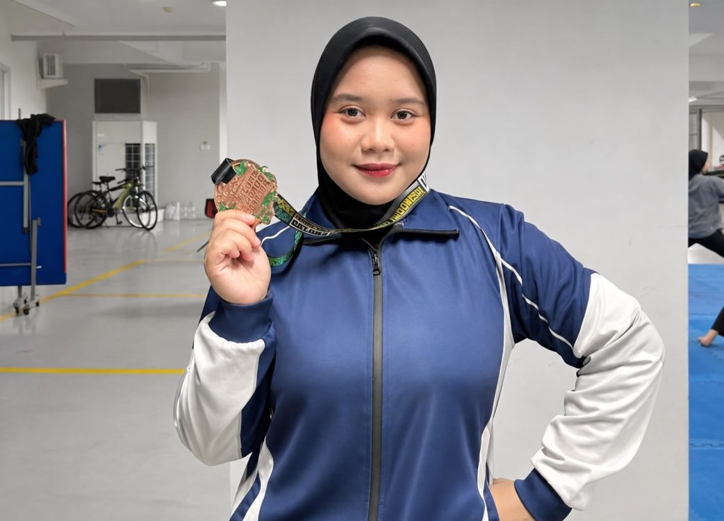 : Keseimbangan antara pencapaian akademik dan pengembangan minat bakat nonakademik merupakan kunci utama dalam membentuk generasi muda yang disiplin, tangguh, serta berdaya saing global. Mahasiswi UNISA Yogyakarta raih prestasi taekwondo internasional, Rabu (19/8/2026).
