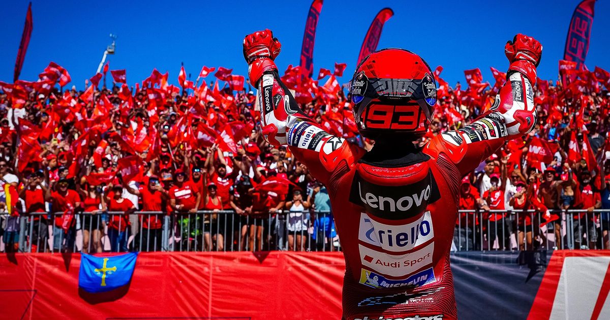 Marc Marquez fends off Acosta and Bezzecchi to underline title charge at Aragon