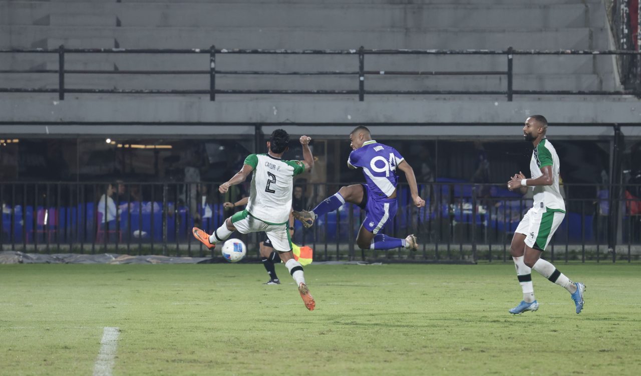 Masih Imbang Persib Vs Persebaya Lanjut Ke Babak Tambahan